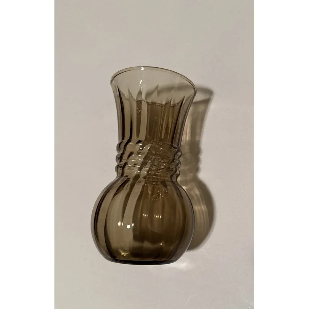 Indiana Glass Smoky Glass Optic Swirl Rope Twist Vase‎ 6.5